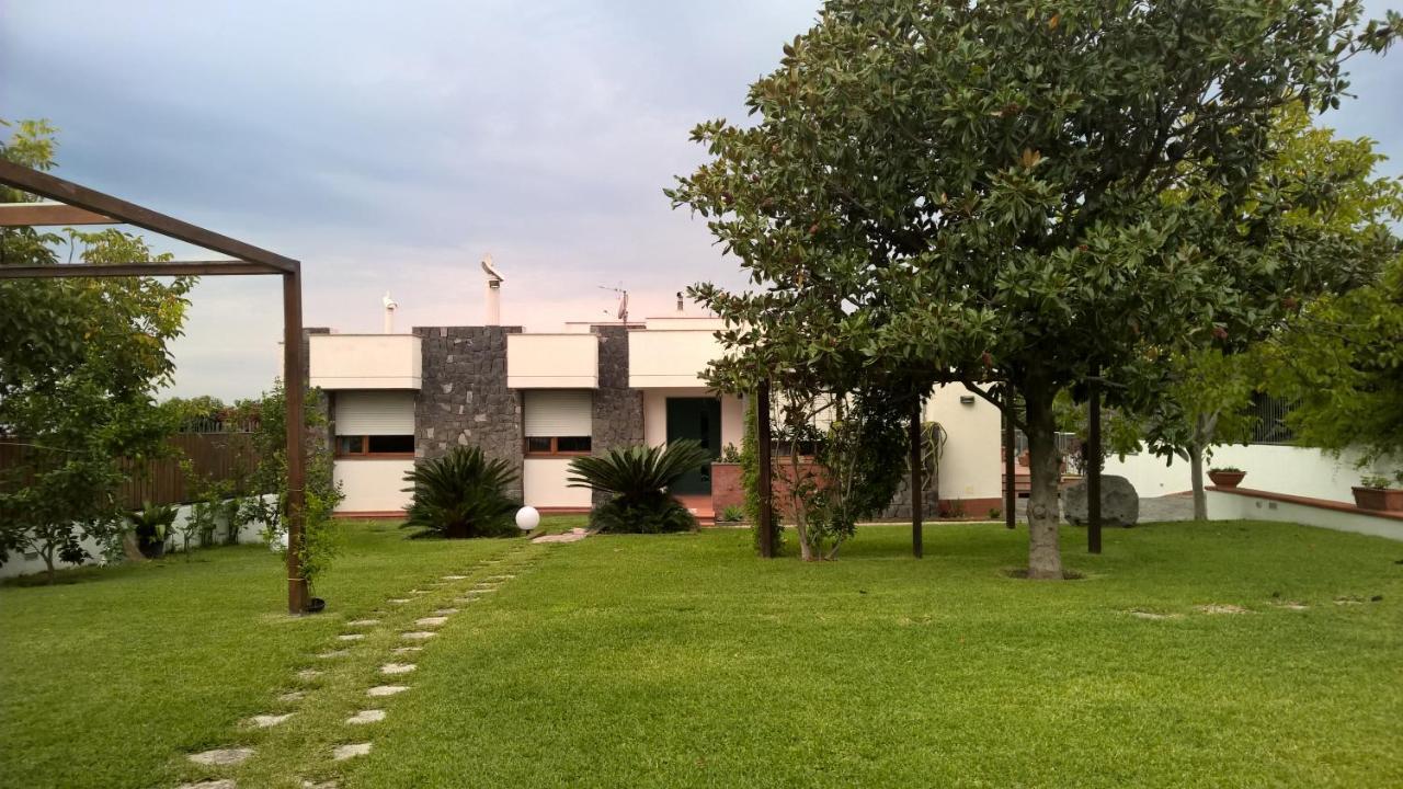 B&B Casa di Donna Trecase Bagian luar foto