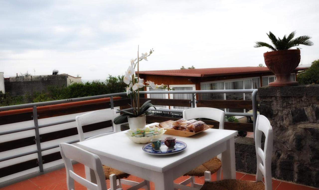 B&B Casa di Donna Trecase Bagian luar foto